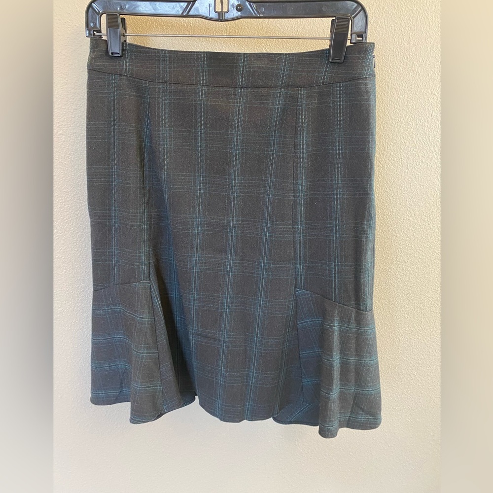 Women’s grey & blue skirt